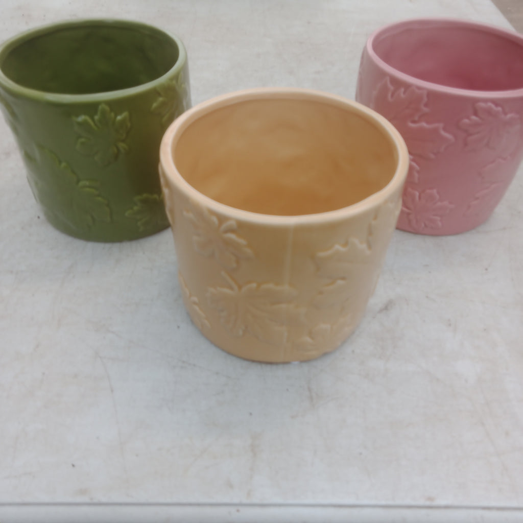 Ceramic Leaf Embossed Pot